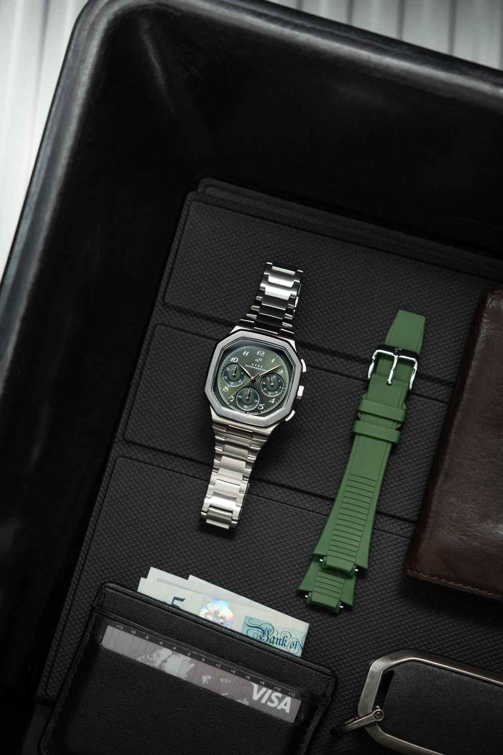 AV86 | Montre Chronographe ''1904'' 38 mm - Acier / Vert olive