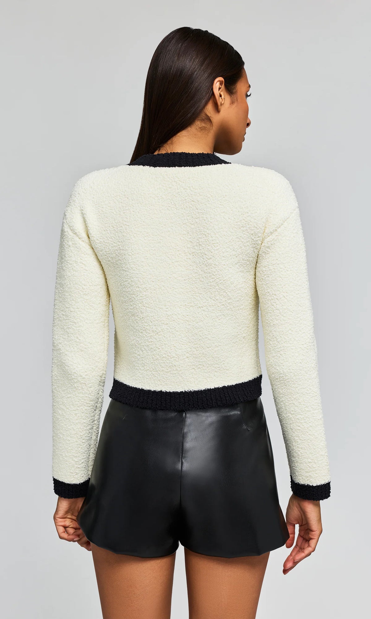 Generation Love | Cardigan en bouclé 'Erica' | Crème/Noir