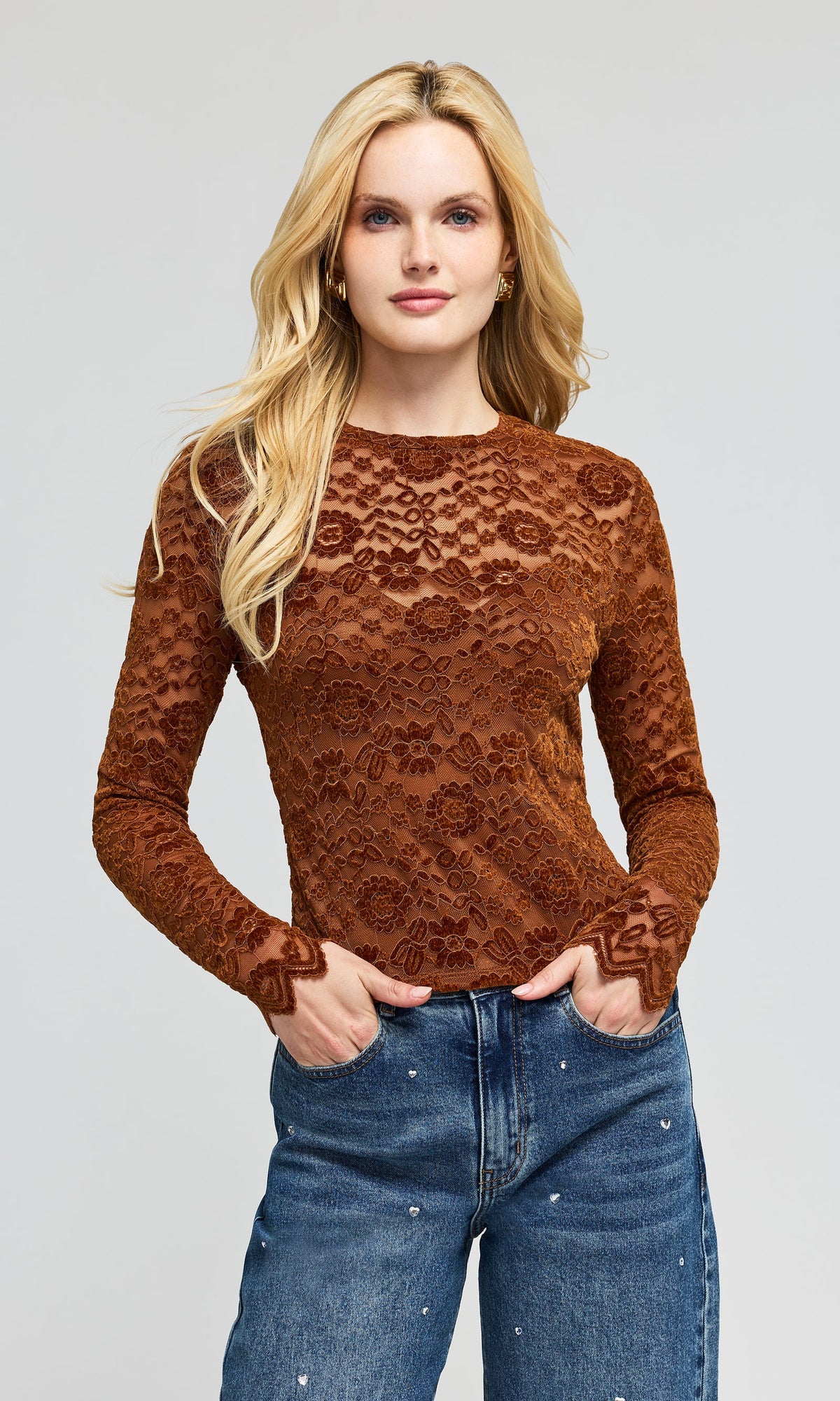 Generation Love | Haut en dentelle à manches longues 'Gracie Velvet' | Ambre