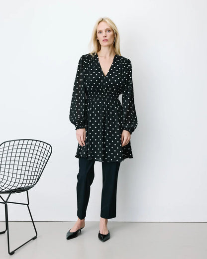 GRACE & MILA | Robe courte fluide à pois 'Ailona' | Noire