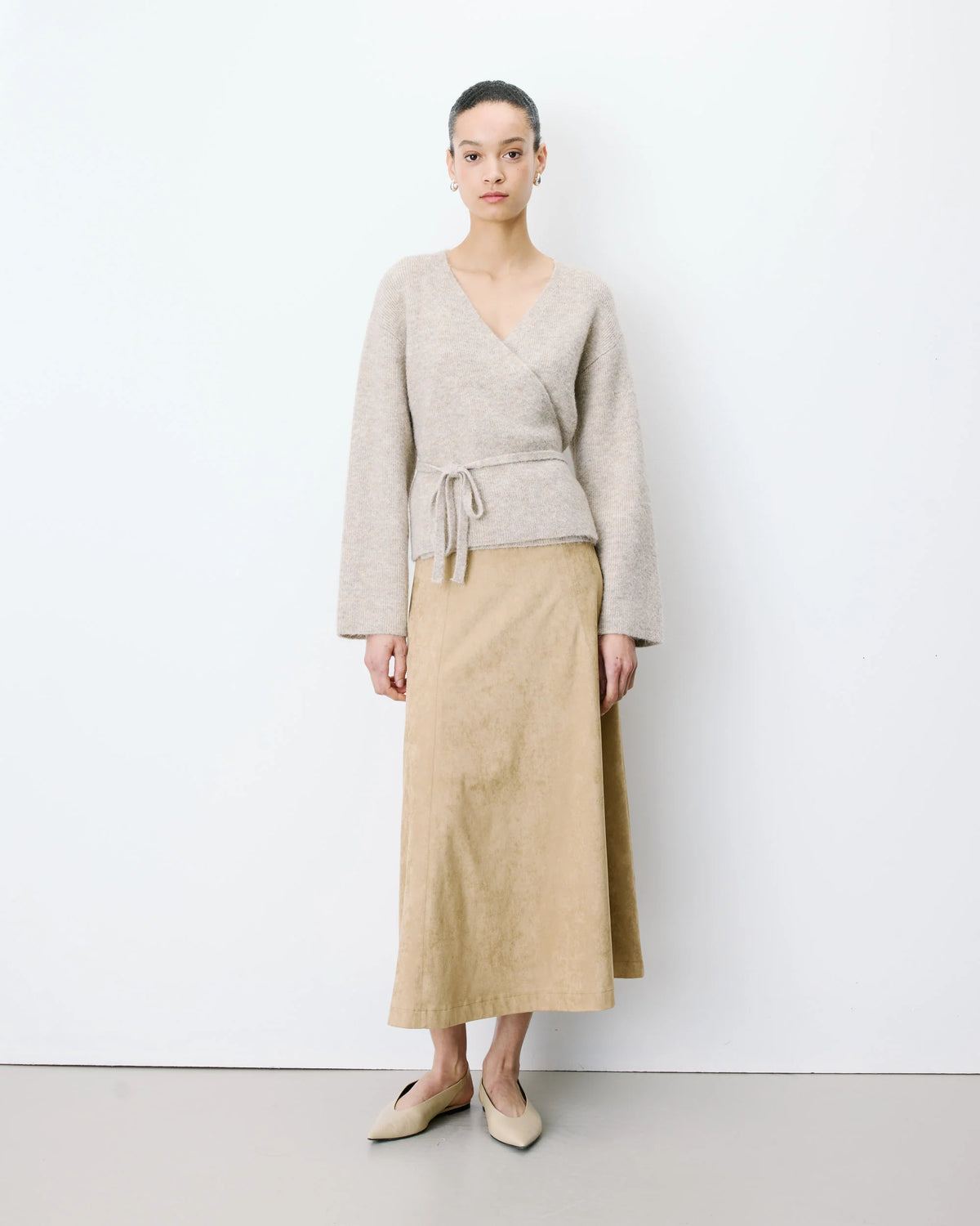GRACE & MILA | Cardigan cache-cœur ''Anior'' nouable en maille | grege