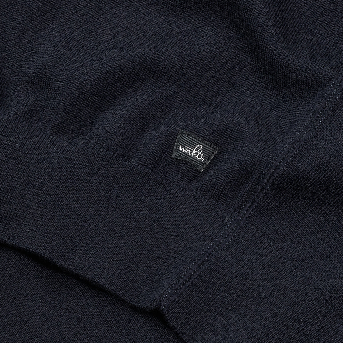 WAHTS | Le polo ''Hall'' en laine mérinos fine - Bleu nuit