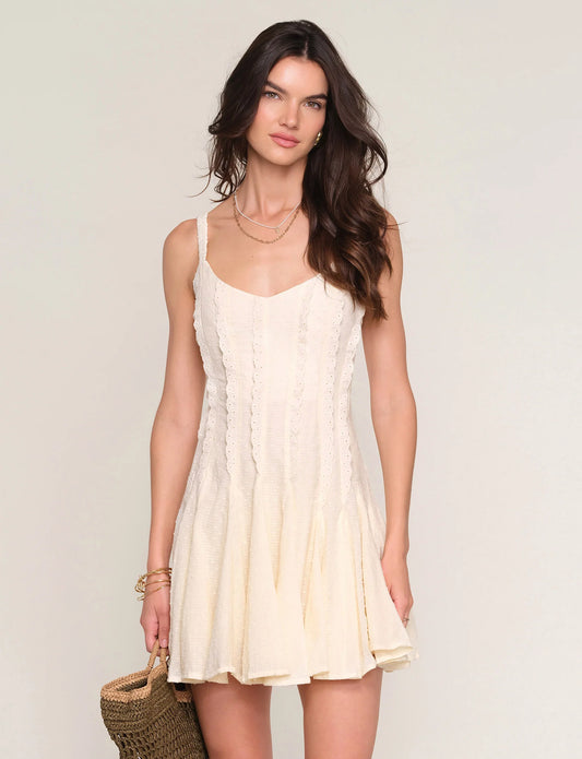 Heartloom | Robe "EULA"- Beige