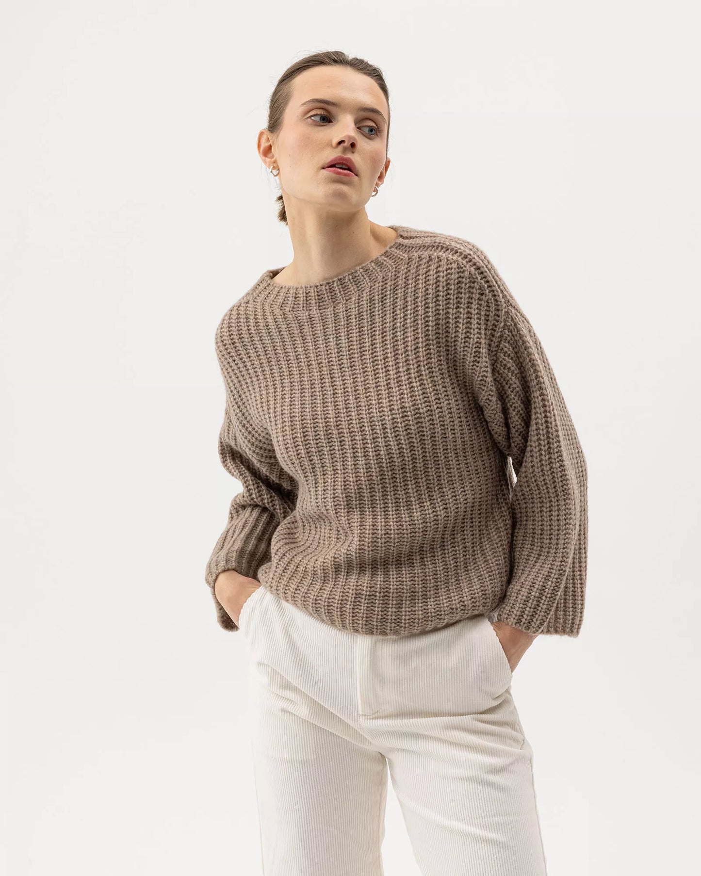 Holebrook Sweden | Pull Cajsa- Avoine