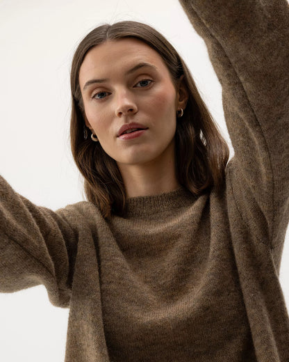 Holebrook Sweden | Pull Elizabeth- Noyer