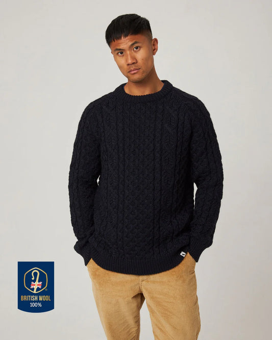Peregrine | Pull ''Hudson Aran'' en laine britannique - Marine