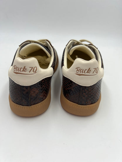 Back 70 | Baskets à motif serpent "Cloud" - Brun beurre