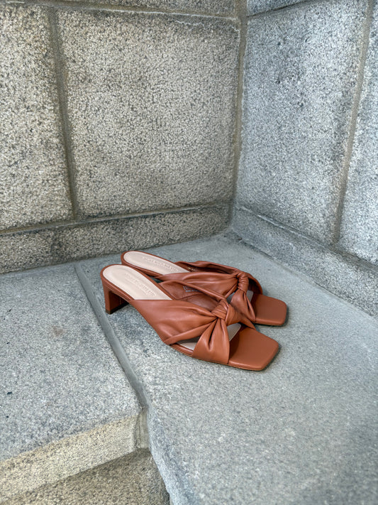 Sister X Soeur | Mules "ESTELLE" - Camel