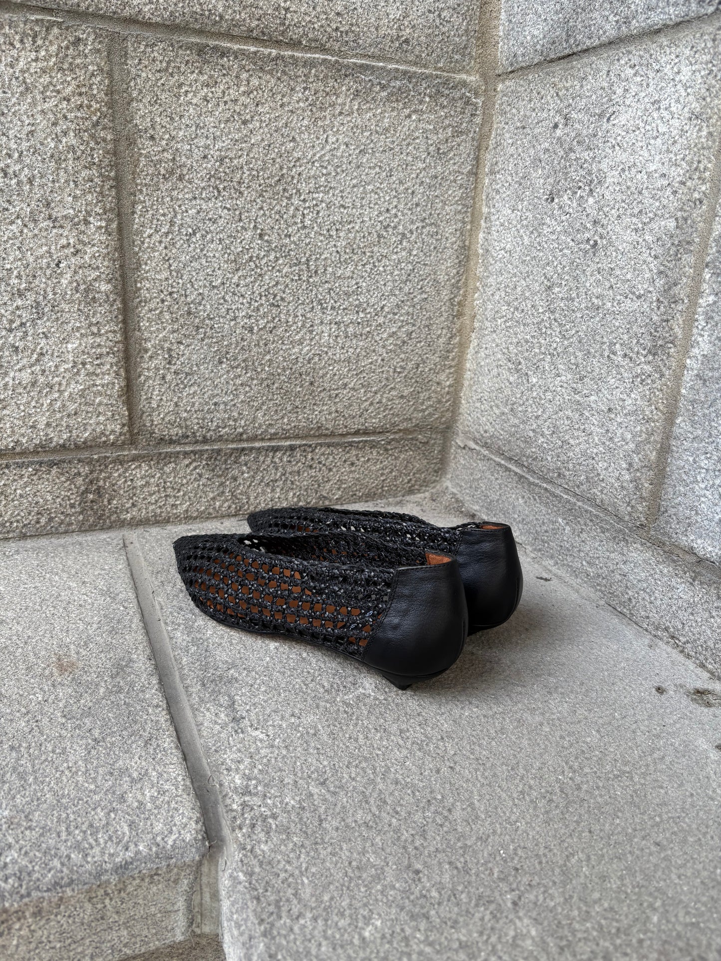 Angel Alarcon | Ballerines en paille "TRENZADO" - Noir