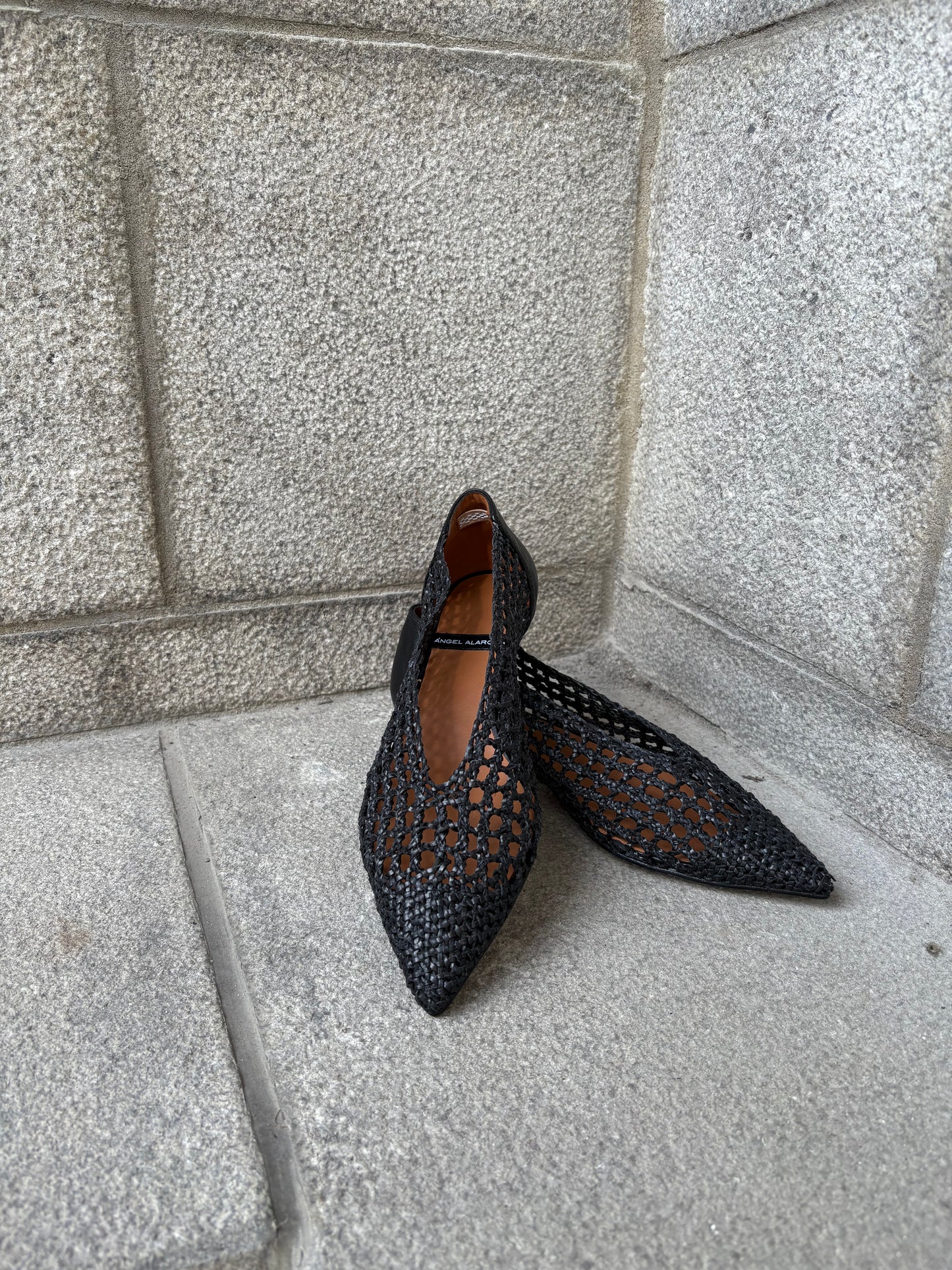 Angel Alarcon | Ballerines en paille "TRENZADO" - Noir