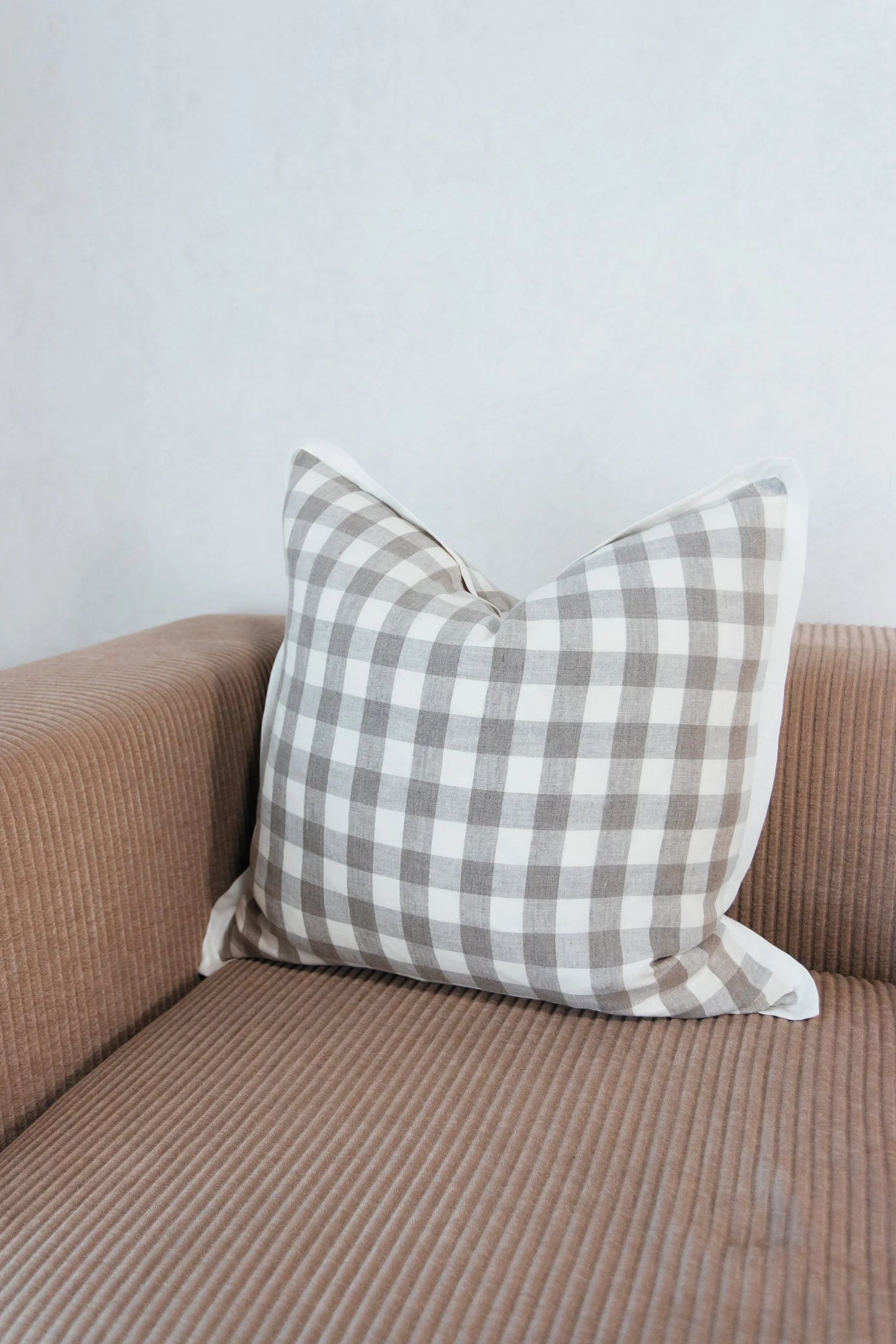 Linen Way | Coussin Selma en lin - Ivoire et Taupe
