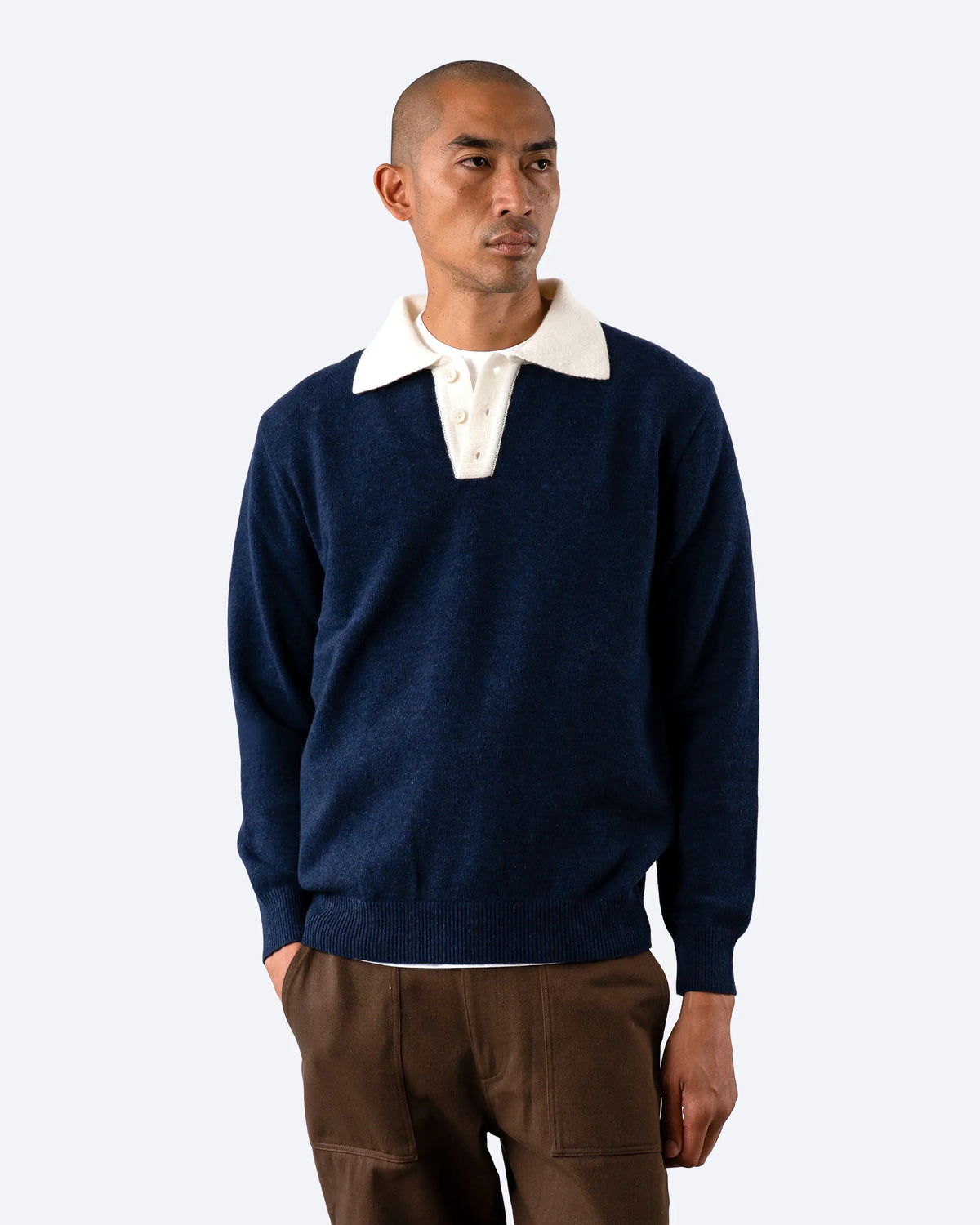 Far Afield | Pull tricoté "Appa" - Bleu Marine/Blanc