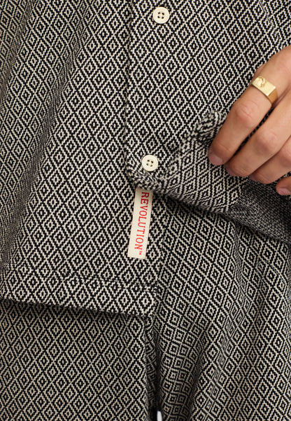 Revolution | Chemise cubaine à manches courtes / 3175- Noir