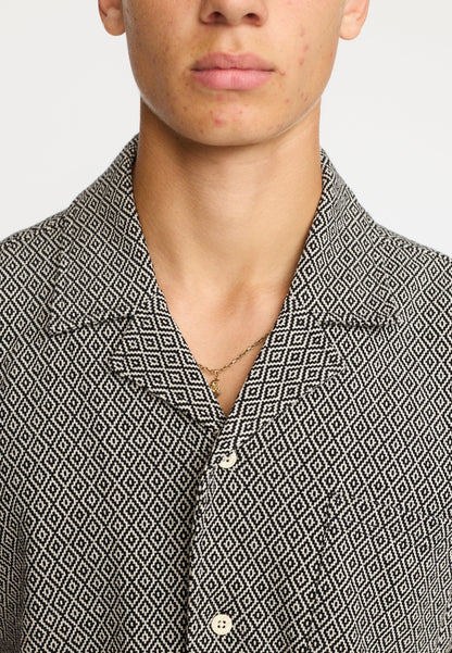 Revolution | Chemise cubaine à manches courtes / 3175- Noir
