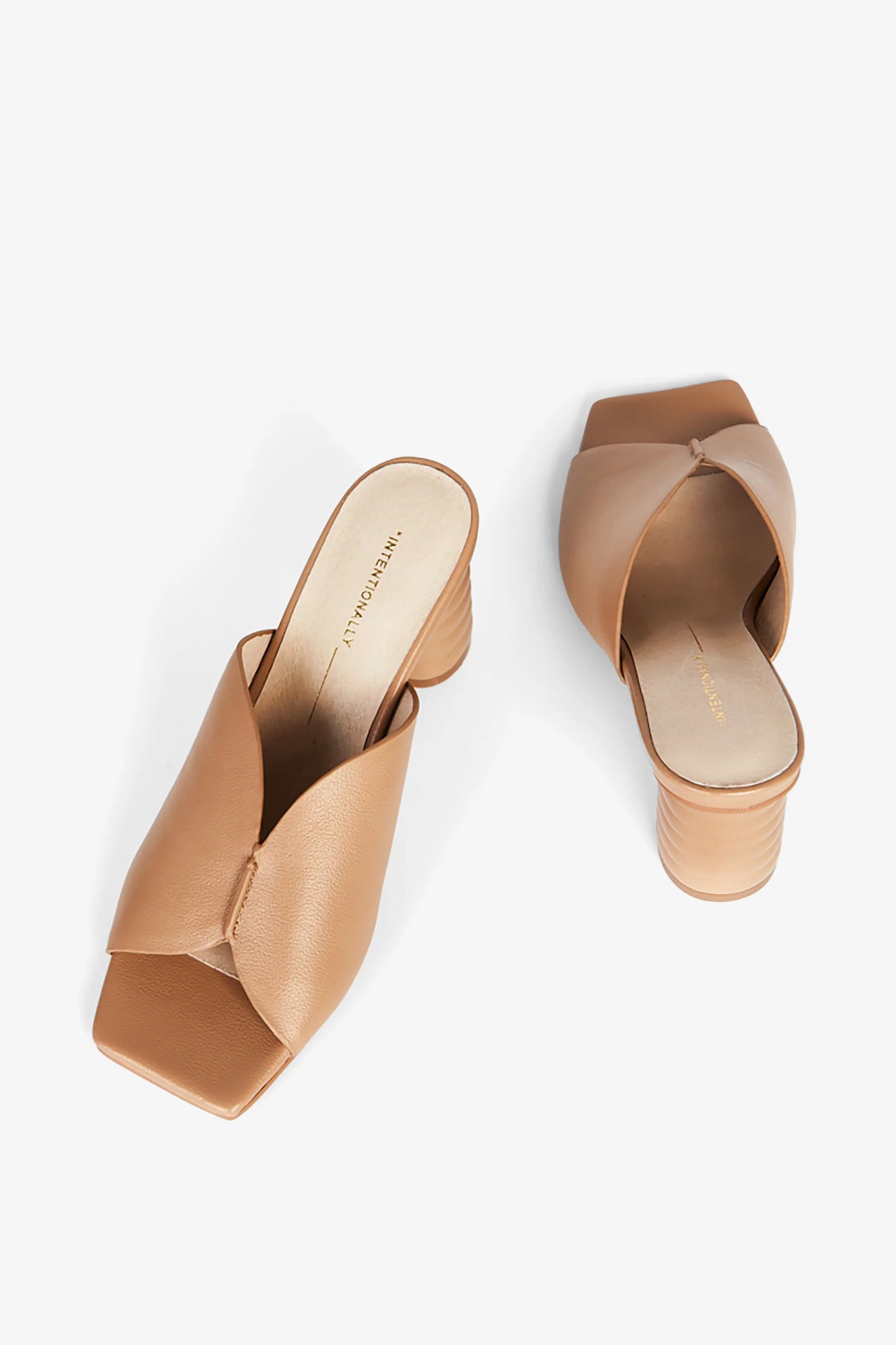 INTENTIONALLY___ | Chaussure "Kamika" | Beige
