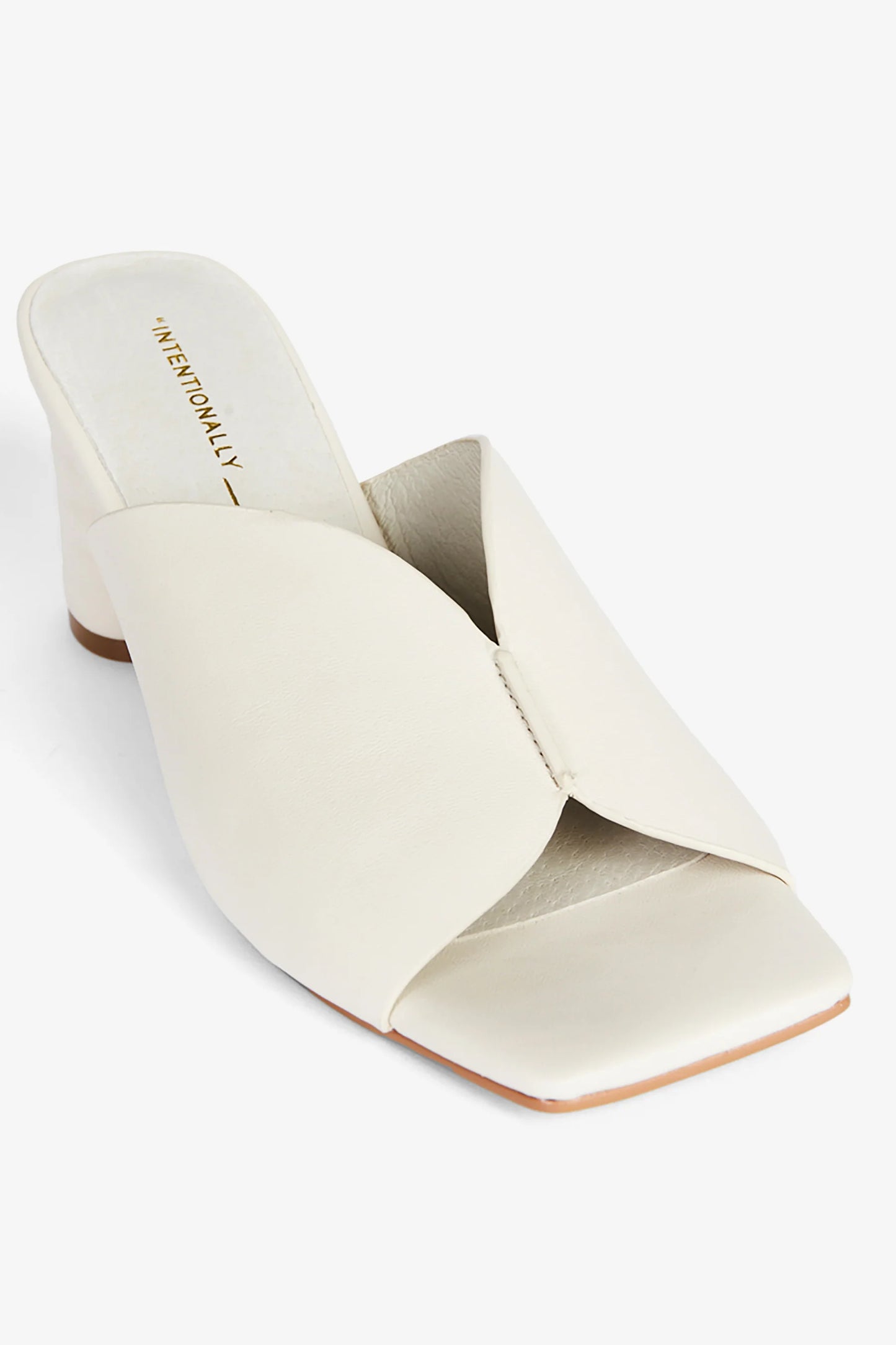 INTENTIONALLY___ | Chaussure "Kamika" | Blanc
