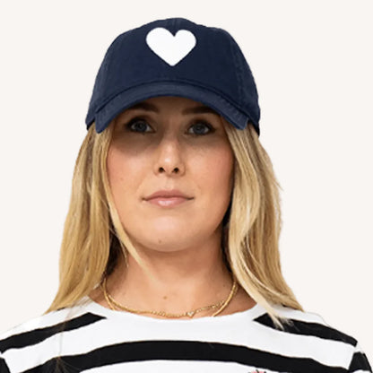 KERRI ROSENTHAL | Casquette de baseball avec écusson en forme de cœur - Bleu marine