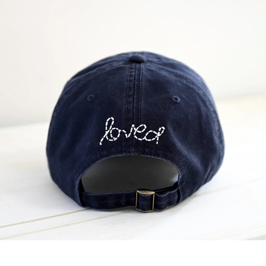 KERRI ROSENTHAL | Casquette de baseball avec écusson en forme de cœur - Bleu marine