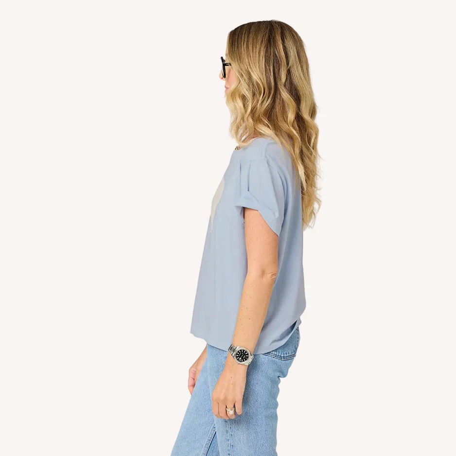 KERRI ROSENTHAL | T-shirt "Suke Imperfect Heart"- Bleu ciel