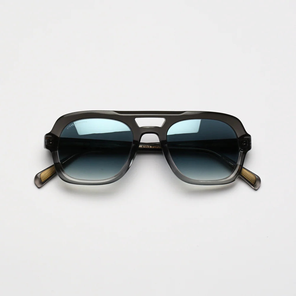 Steve McQueen Eyewear | Les lunettes de soleil ''LIMITS''  |  Noir à cristal 111