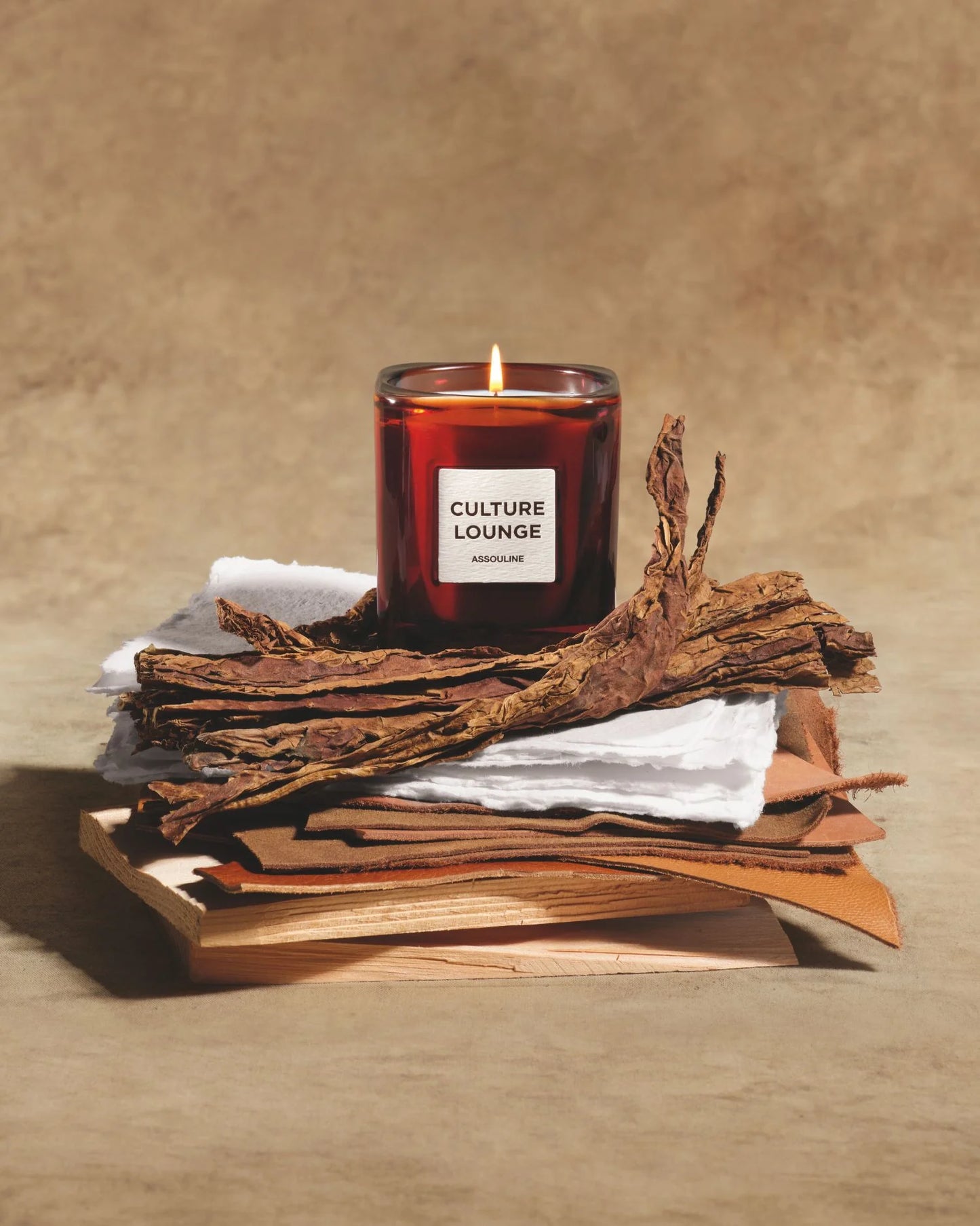 Assouline | La bougie parfumée ''Culture Lounge''