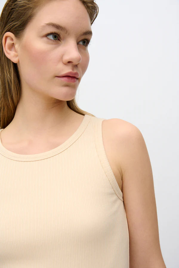MINIMUM | Camisole 'Lila' | Crème de pêche
