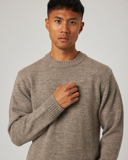 Peregrine | Le pull à col rond ''Makers Stitch'' - Couleur chêne