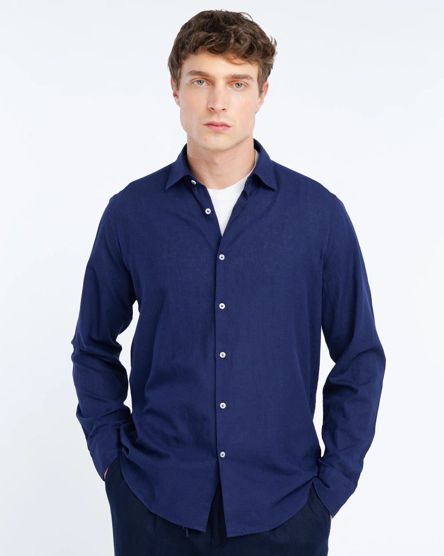 Manuel Ritz | Chemise slim fit en coton et lin délavée - Bleu marine