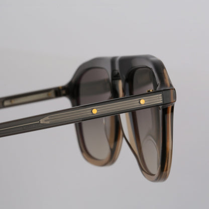 Steve McQueen Eyewear | Les lunettes de soleil ''PAPILLON''  - BLEU À BRUN CLAIR