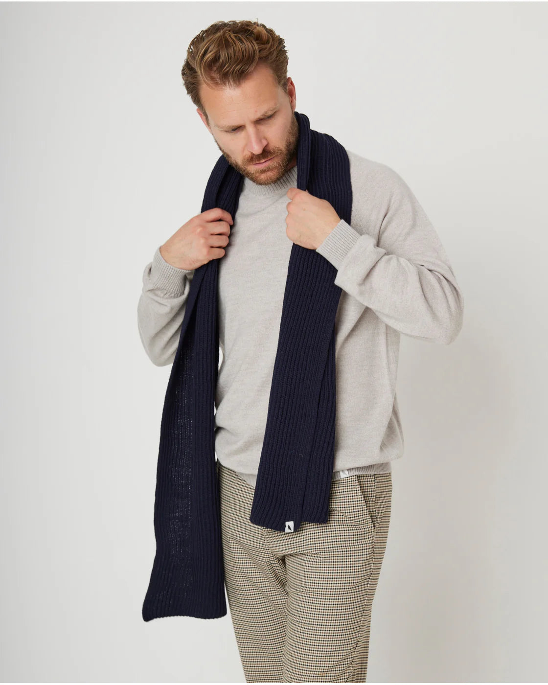 Peregrine | Echarpe en laine "Porter" - Marine