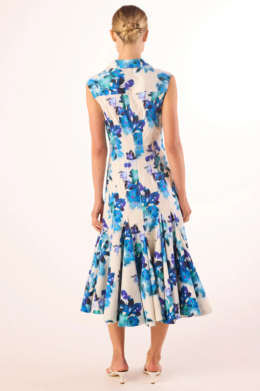MISA | Robe chemise plissée sans manches ''Charlotte'' - imprimé floral estompé