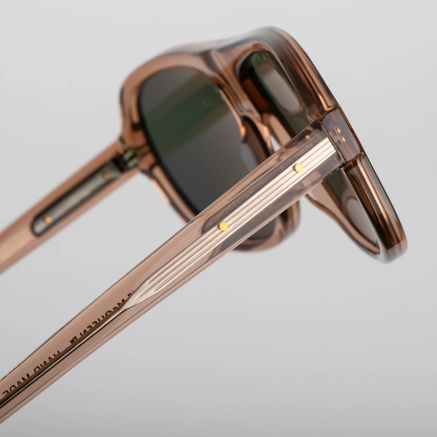 Steve McQueen Eyewear | Les lunettes de soleil ''SOLAR RACING''  | Crystal Caramel 105