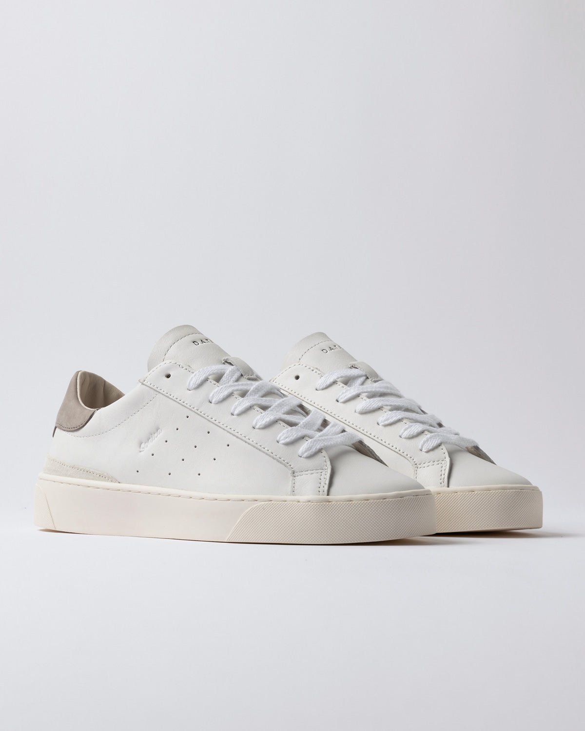 D.A.T.E. | Baskets "SONICA CALF" - Blanc/Gris
