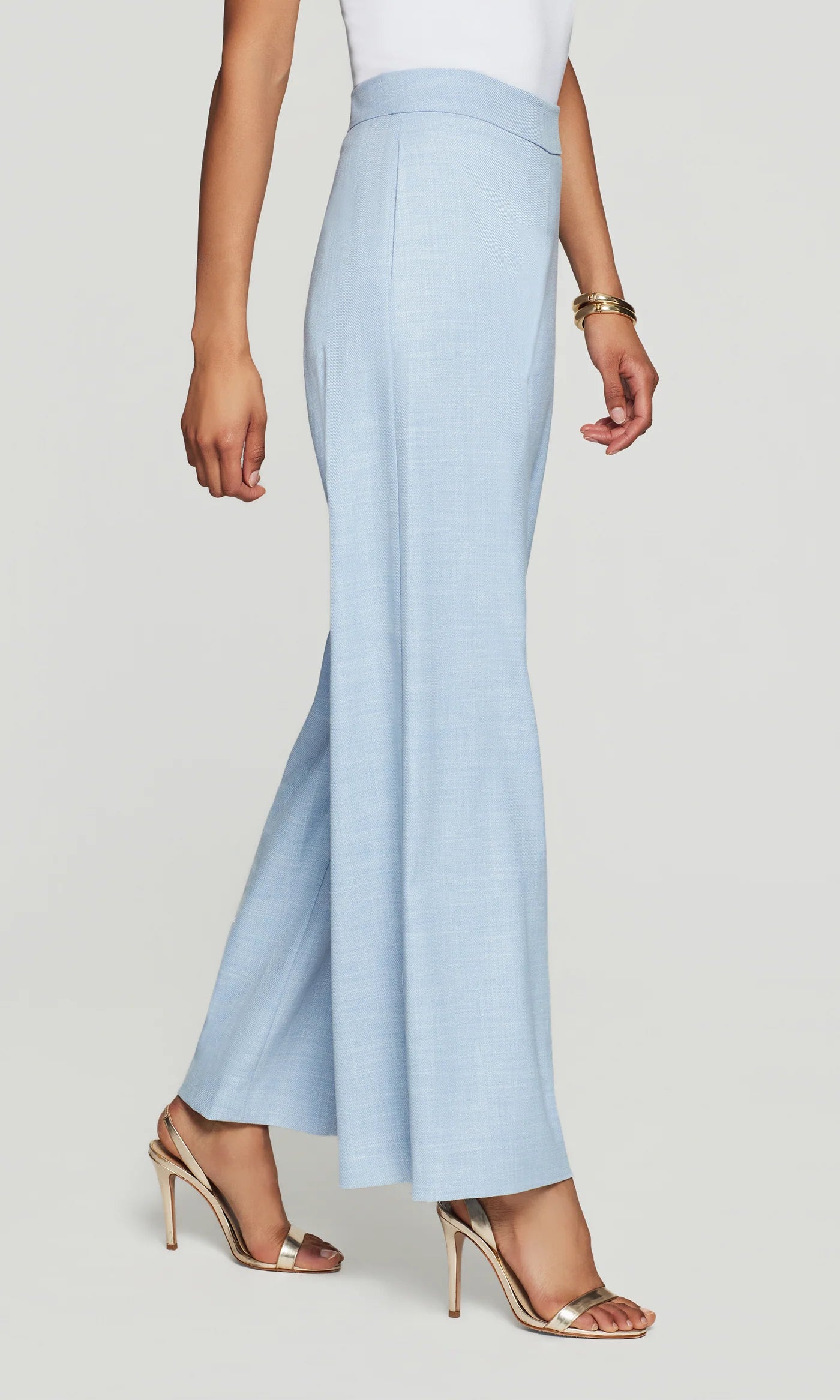 Generation Love | Pantalon de costume en chambray ''Magda'' - Bleu clair