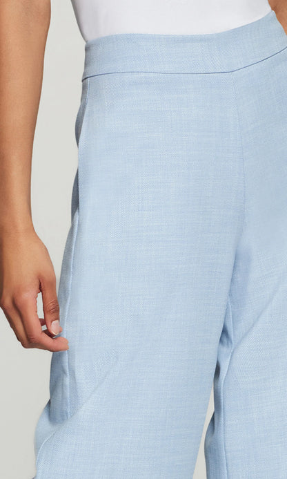 Generation Love | Pantalon de costume en chambray ''Magda'' - Bleu clair