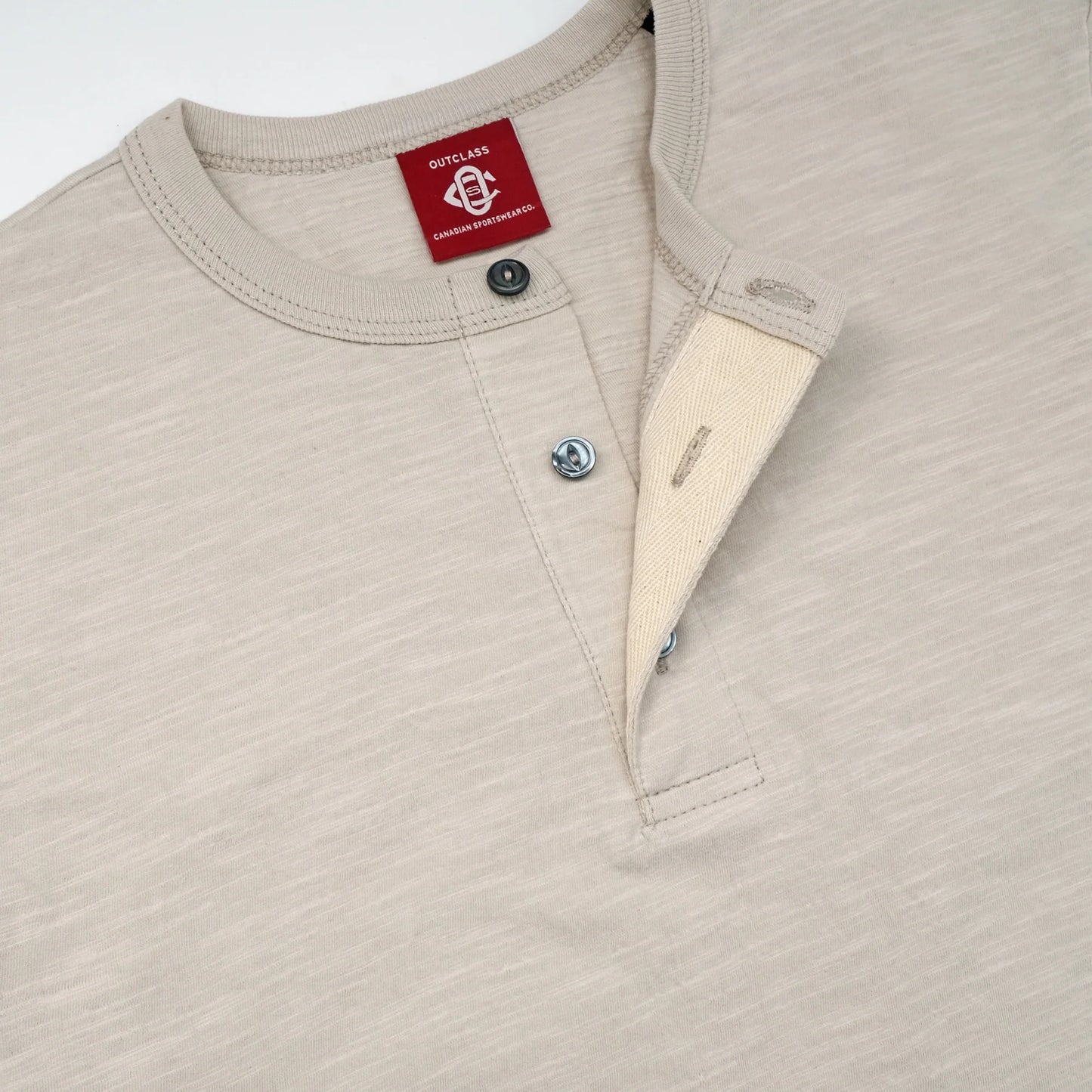 Outclass | T-shirt en cotton slub à col henley - Birch