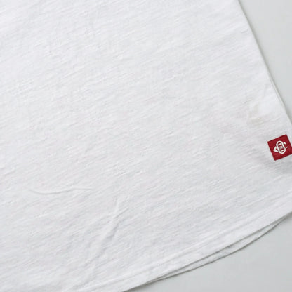 Outclass | T-shirt en cotton slub à col henley - White