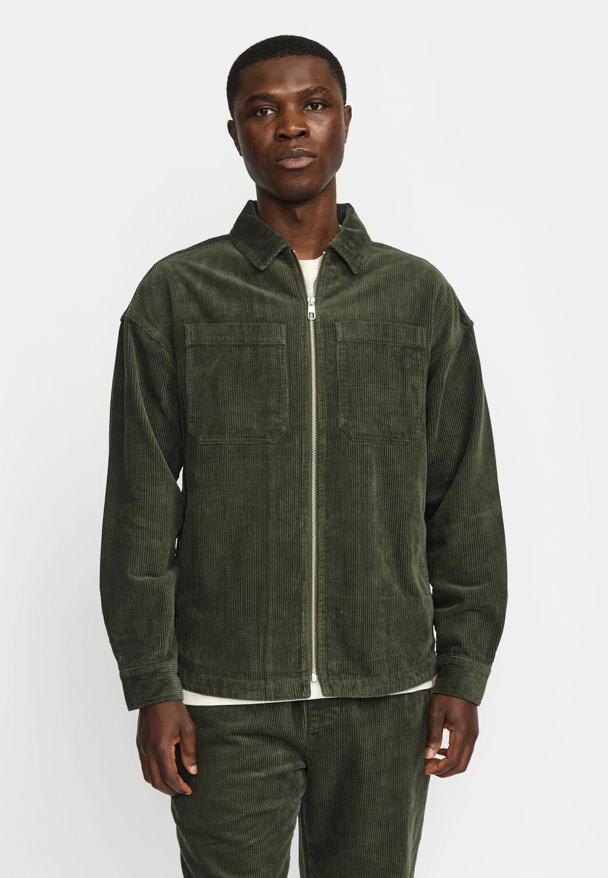 Revolution | Surchemise en corduroy zippée 3268 - Vert militaire