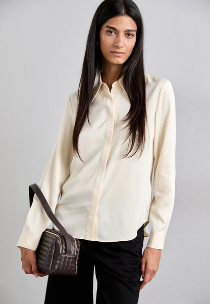 Tiger of Sweden | Chemise ''Celsa'' à col pointu - Guimauve