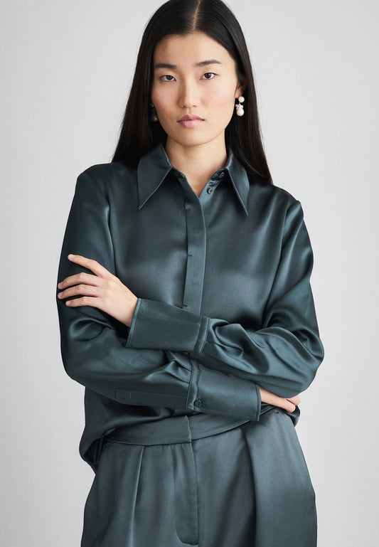 Tiger of Sweden | Chemise en satin ''Daphne'' à coupe classique - Armée pétrole