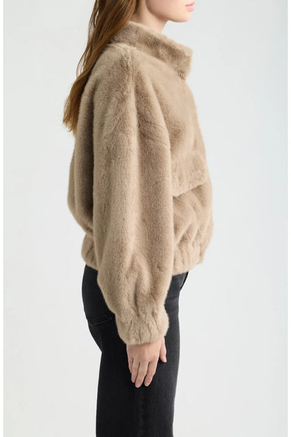 Dèluc | Veste en fausse fourrure 'Badet' | Beige Pâle