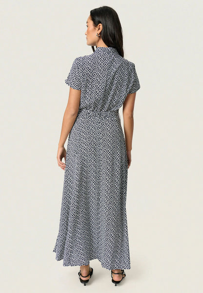 SOAKED IN LUXURY | Robe "ARJANA" - Noir