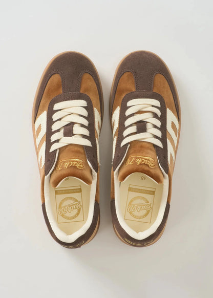Back 70 | Baskets en velour "Cloud" - Cuir beurré