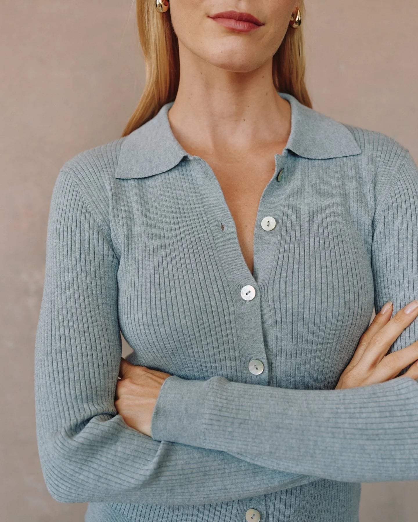 Bella Dahl |  Pull ¨ButtonDown¨| Gris