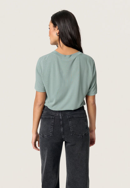 SOAKED IN LUXURY | Tee-shirt "COLUMBINE" - Bleu