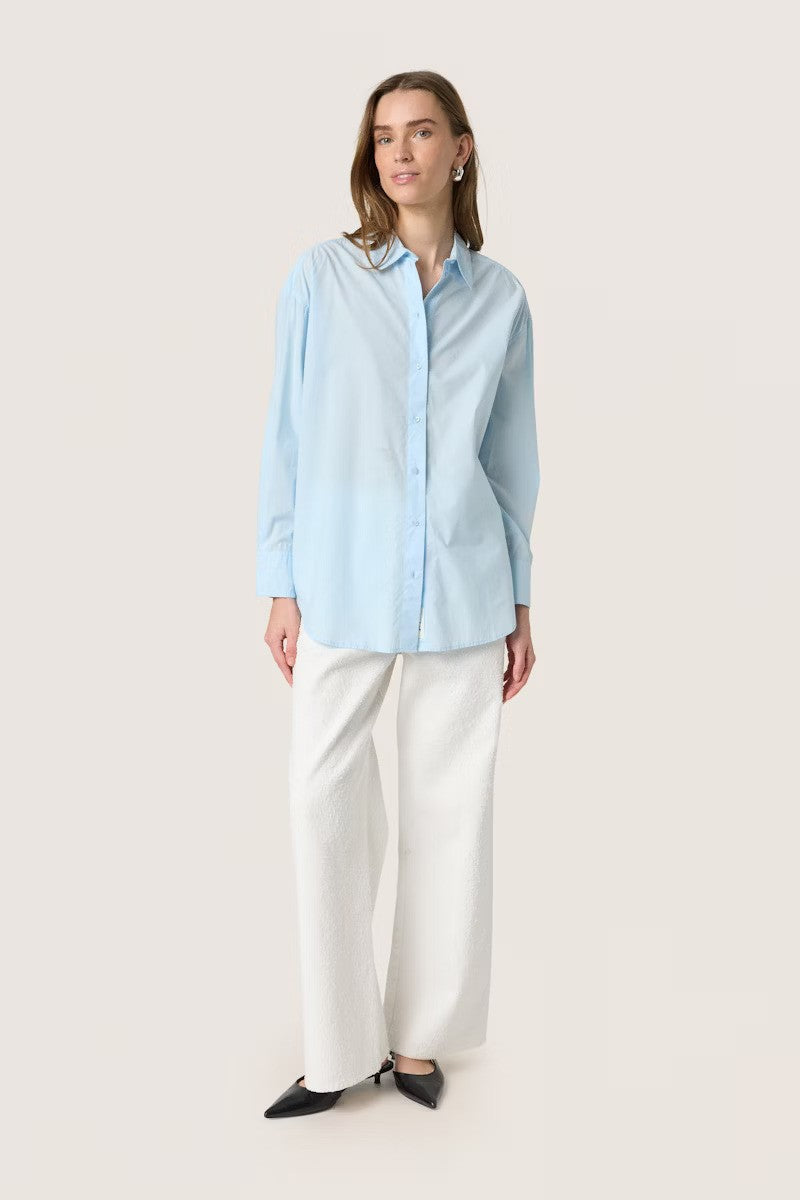 SOAKED IN LUXURY | Chemise "JANI" - Bleu