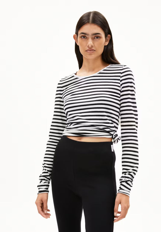 Armedangel | T-shirt "EINIAARA" - Blanc Noir