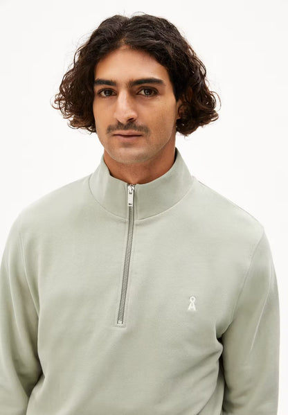 ARMEDANGELS | Sweatshirt demi-zip "WAARLO" - Vert sauge