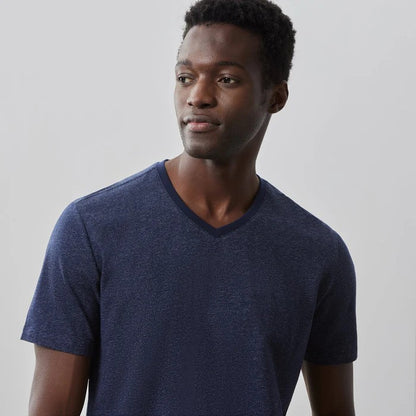Robert Barakett | Le T-shirt Thoreau à col en V - Bleu marine
