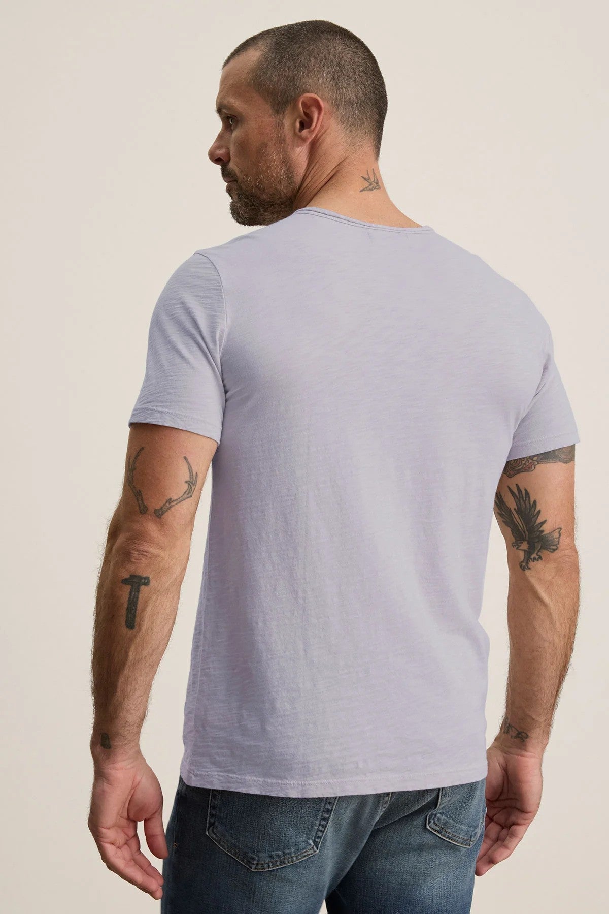 Velvet  |Le T-shirt Chad à poche en coton flammé - Capri